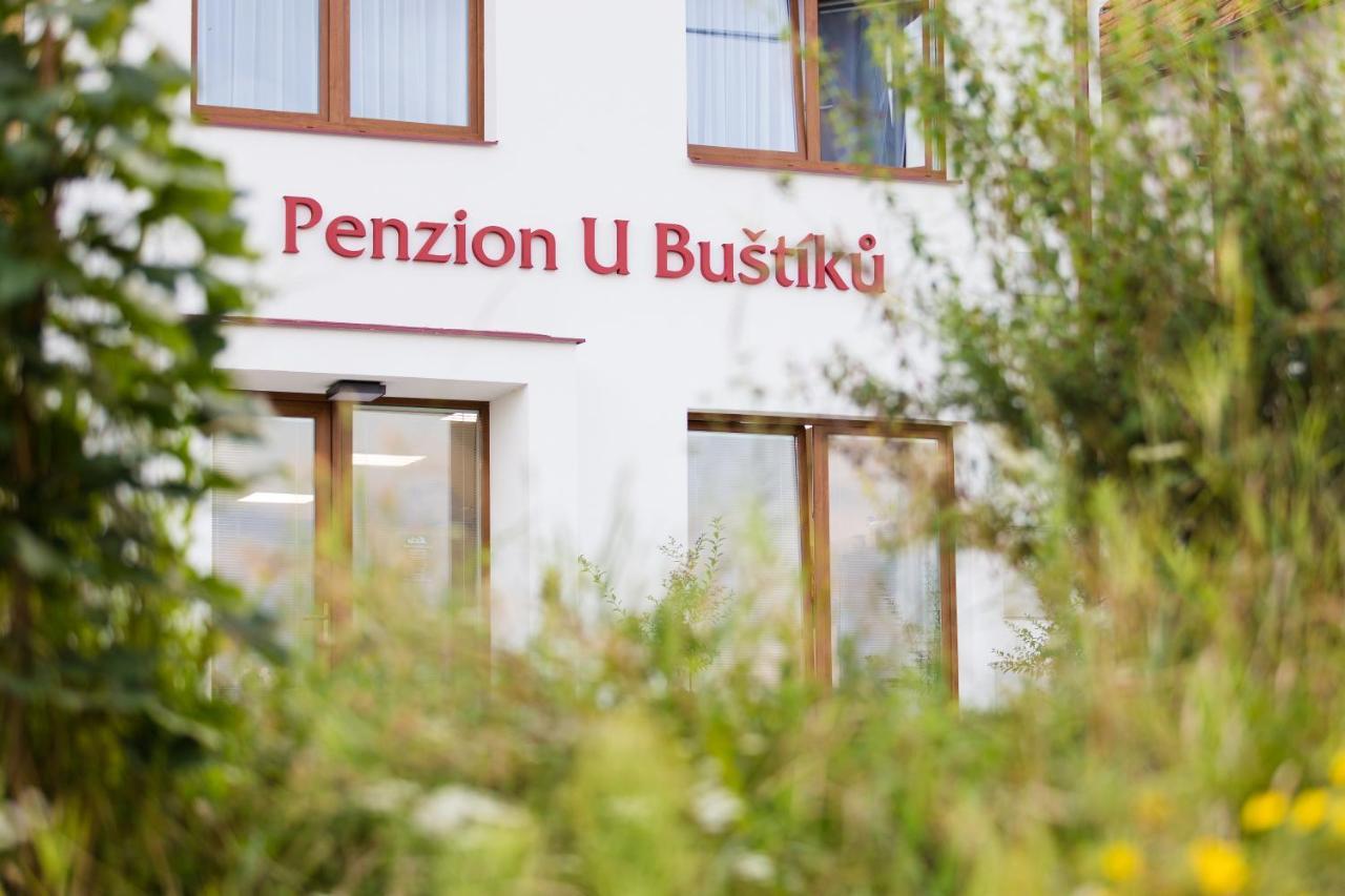 Penzion U Bustiku Sardice Екстер'єр фото